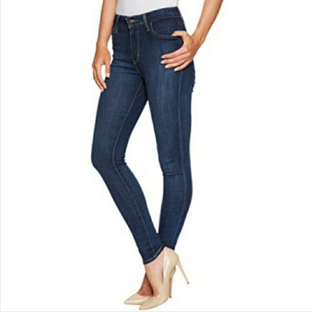 Levi’s 721 High Rise Skinny Jeans Size 28